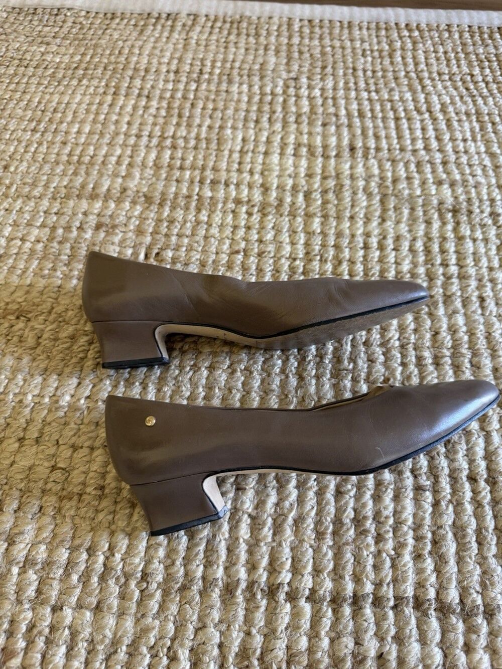 Vintage Etienne Aigner Madrid Taupe Leather Pumps, Size 8.5 M